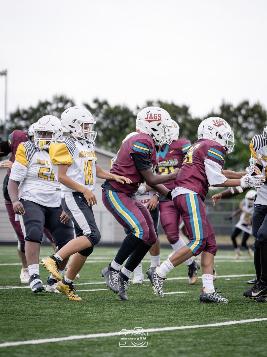 KavionStovall's tweet photo. Couple Flicks from last game⏳
#kingforkmiddleschool 
#suffolkva https://t.co/bsQFd4QNaR
