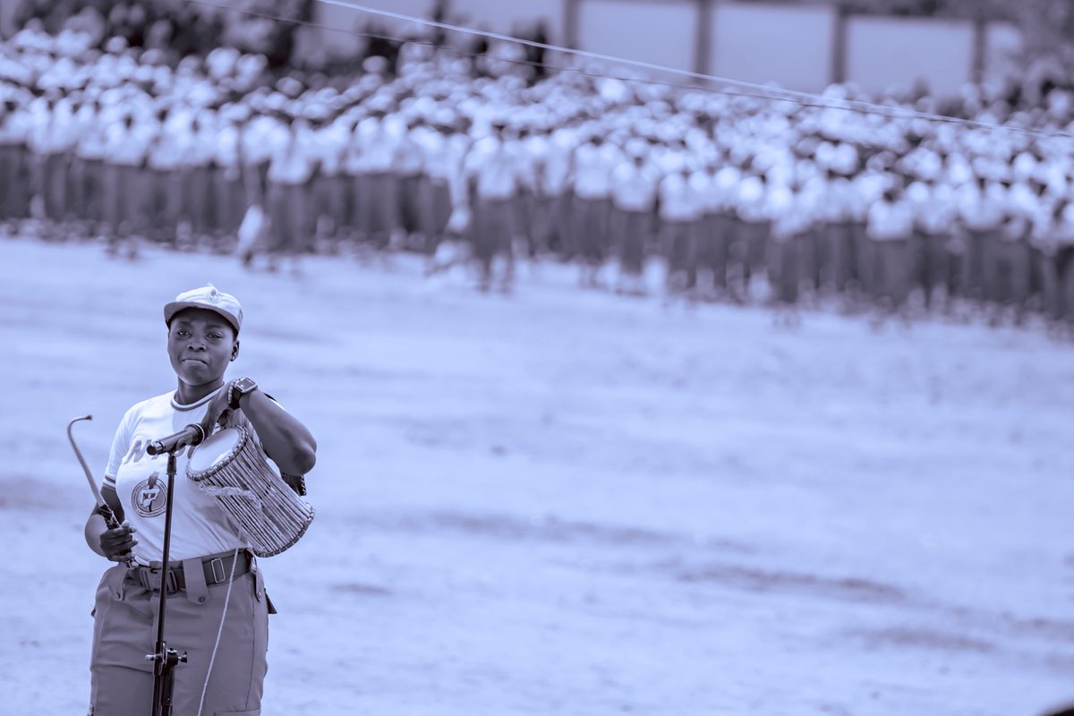 Studio_Hamkaz's tweet photo. Talent is a bridge, it connects you to the world. But it only comes alive through confidence, consistency, and courage.

Yesterday at the 2026 NYSC Batch A Stream II swearing-in, the parade ground became a stage for raw creativity and fearless expression.

Ayanseyi spoke through rhythm, her talking drum translated Yoruba into sound, her voice carrying the crowd along.
Rasheed Apala delivered rich Apala melodies, and His Excellency, Ademola Adeleke @AAdeleke_01 , rose with a standing ovation “I see you.”

It took me back to my NYSC days in Wanune, Benue State honored, yet unable to shake the Governor’s hand due to insecurity.

Today, I tell these stories as the official photographer to Gov. Ademola Adeleke.

I celebrate Grace.