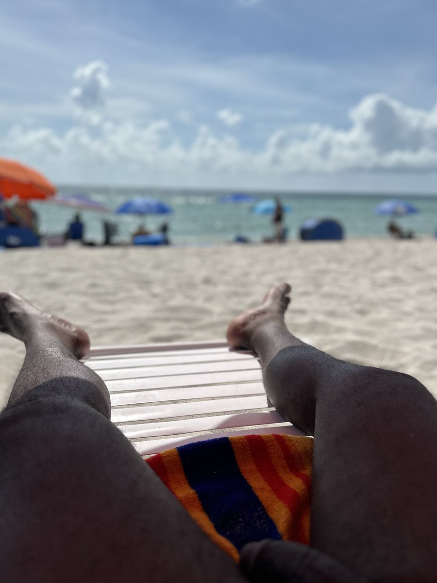 PanamaJack25's tweet image. To my nudist friends.. Hope to meet ya this summer!  Gunninson/Haulover folks retweet.. 🏖️😈💦🍻 #Daddy #Beach #Nude