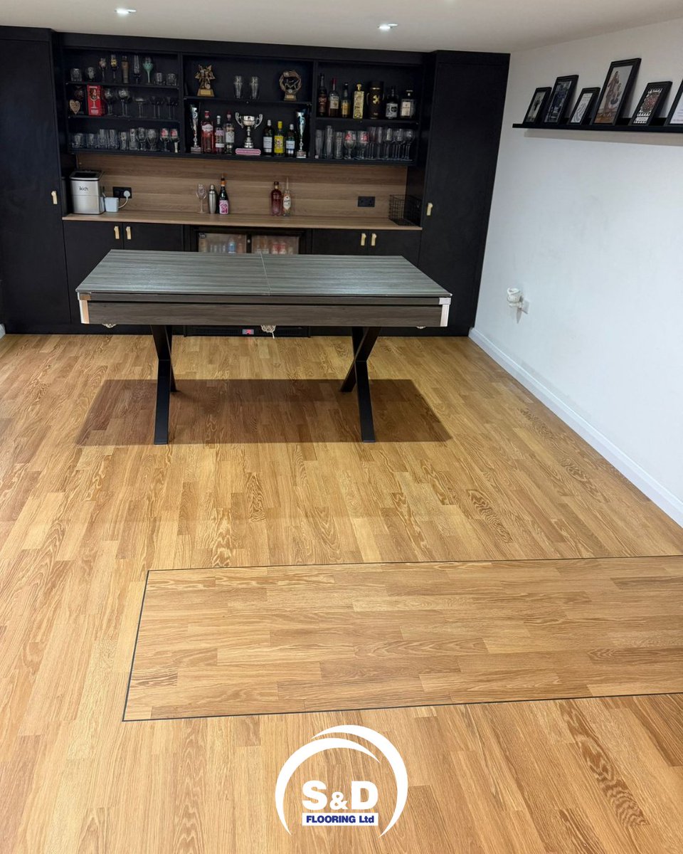 SandDFlooring's tweet photo. What. An. Oche. 🎯

When detail matters, we make every one count. 🔥

This AMAZING garden bar looks great in premium Karndean flooring.

An absolute game-changer of a set-up for any serious darts enthusiast!

#GameOn #OnTheOche #LoveTheDarts #Karndean #Hull https://t.co/aTrTj34MhQ
