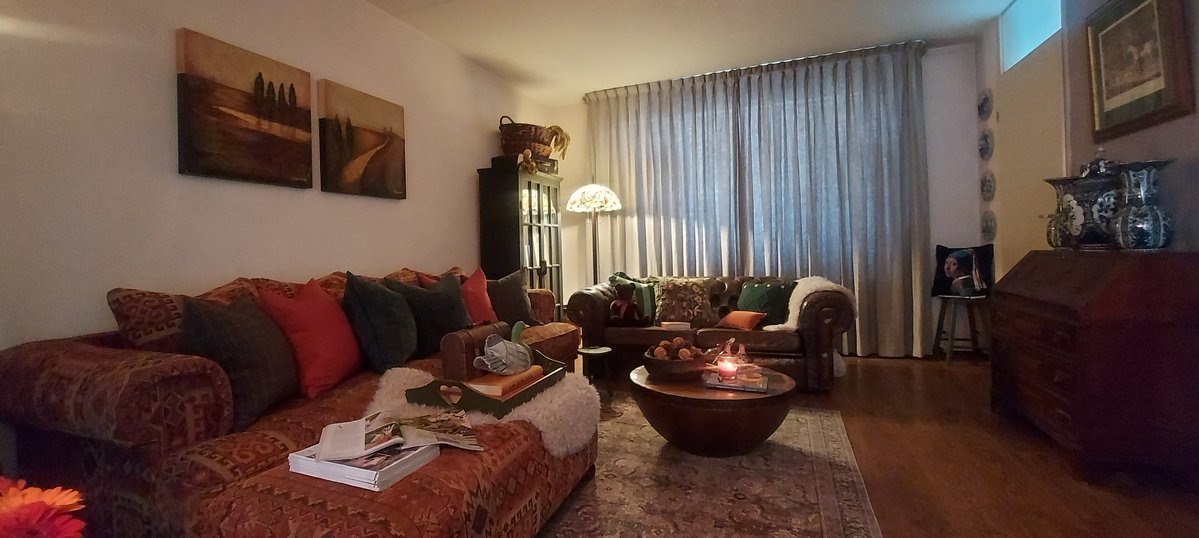 LivingCozy's tweet image. I love to create a beautiful, peaceful and cozy  home for my family and for myself. #Happiness Is Homemade! Happy Friday! 
When we #Love what we have ee have everything we need! 
👼❤️🏡❤️👼
#flowersonfriday #fridayvibes  #blessedandgrateful