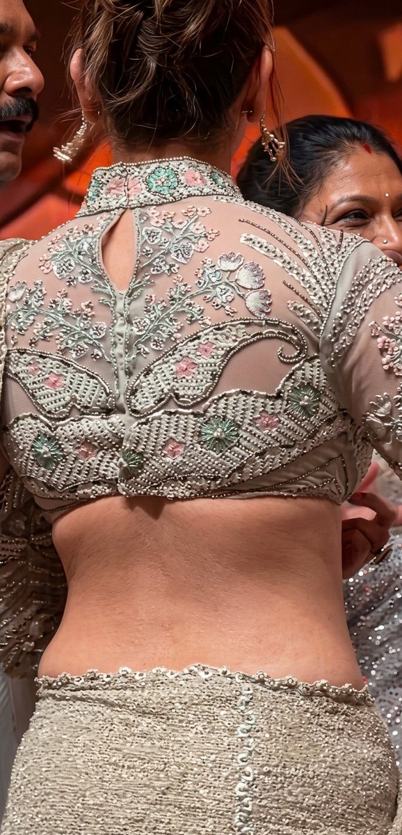 [ 3 ] Back View