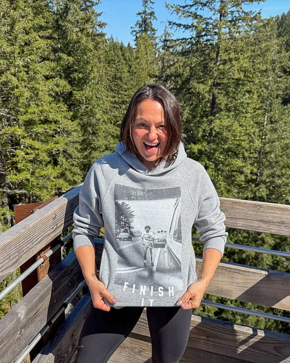 TerryFoxCanada's tweet photo. “Terry Fox’s story is one of strength, purpose, and hope. In 1980, he started a marathon against cancer. Together, we can #FinishIt.” - Tanya Tagaq

❤️ Get your limited-edition #TerryFox merch today: https://t.co/4mFpxp1ey4 https://t.co/itBi8O74pA