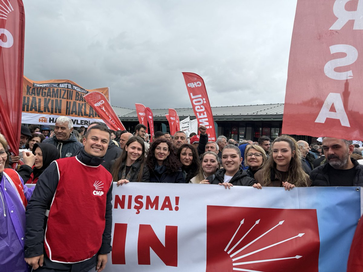 oknbstrk's tweet photo. İşçi ve emekçinin bayramı #1mayıs kutlu olsun 👏👏 https://t.co/bKdgfTHjOj