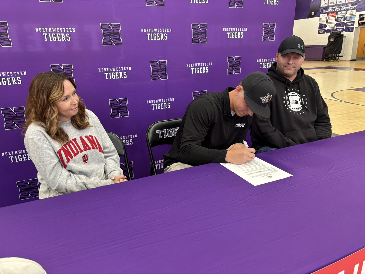 Northwestern Athletics tweet media