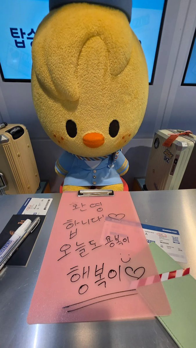 skzitaIia's tweet image. 📸 || STAY!

Aggiornamento delle stories di #Felix su #Instagram!
(@/yong.lixx)

“STAY grazie per essere venuti ㅠㅠ”

(1/3)

-marghe🌸