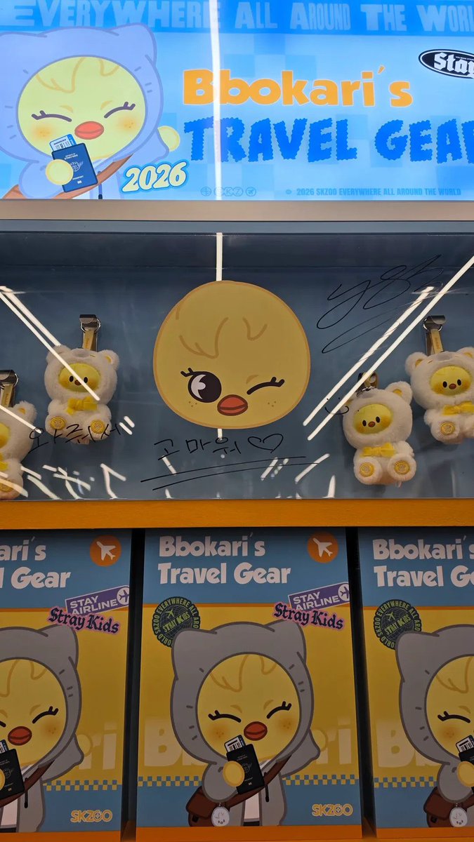 skzitaIia's tweet image. 📸 || STAY!

Aggiornamento delle stories di #Felix su #Instagram!
(@/yong.lixx)

“STAY grazie per essere venuti ㅠㅠ”

(1/3)

-marghe🌸