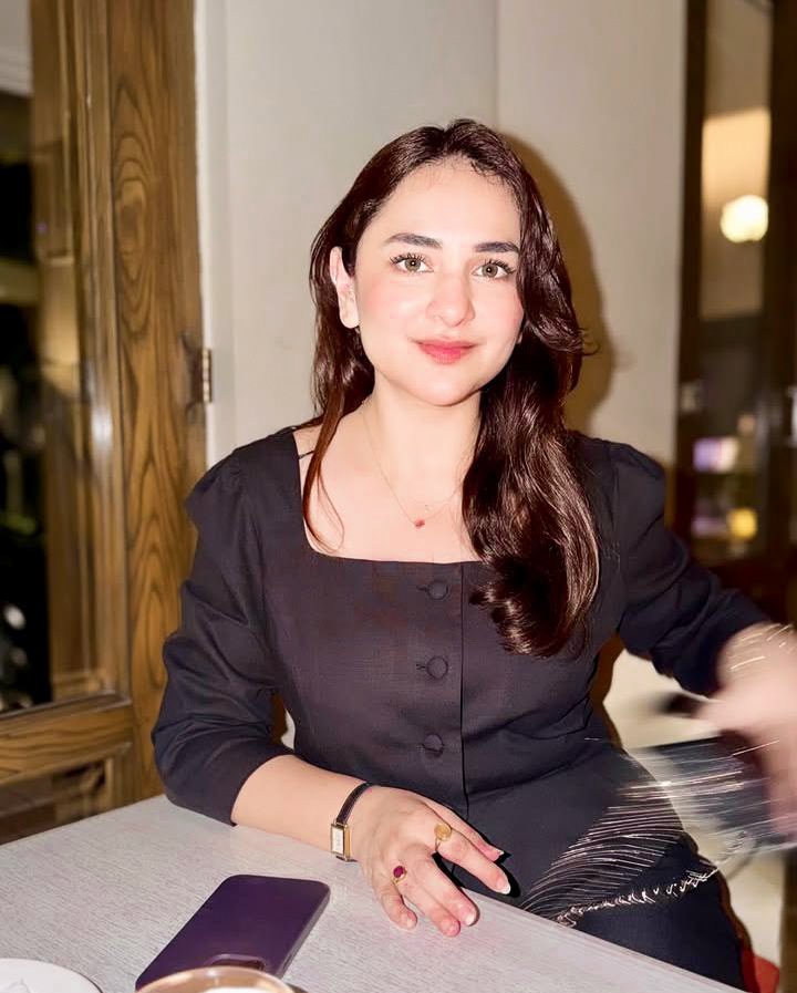 tso_creations's tweet image. Classy in black, as always 🖤🔥
#yumnazaidi #black #gorgeous #classy 🖤🔥
@yumnazaidi3