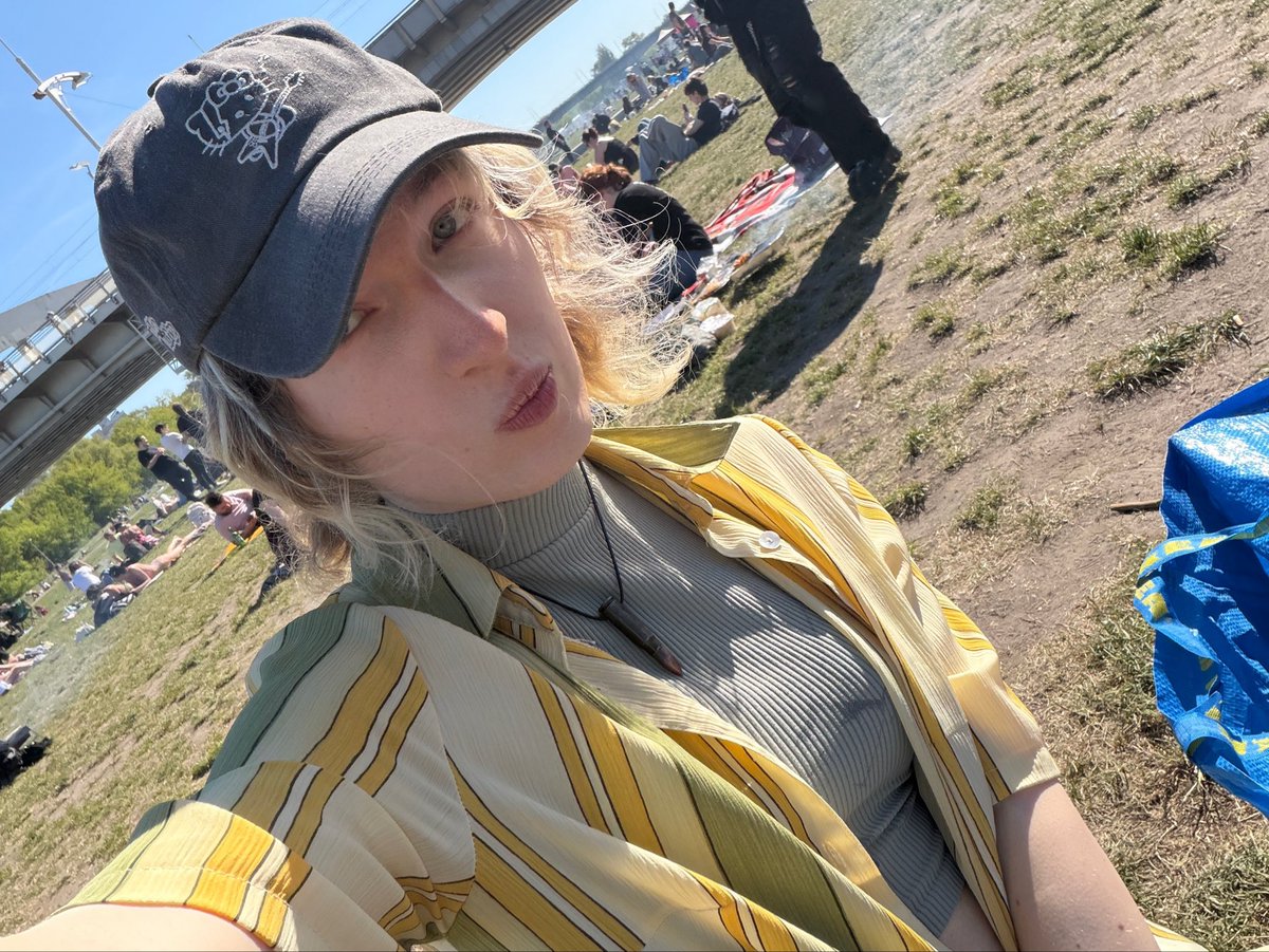 JulkaPuppyKulka🚩🐾╶⃝⃤ SAW YUNG LEAN tweet media