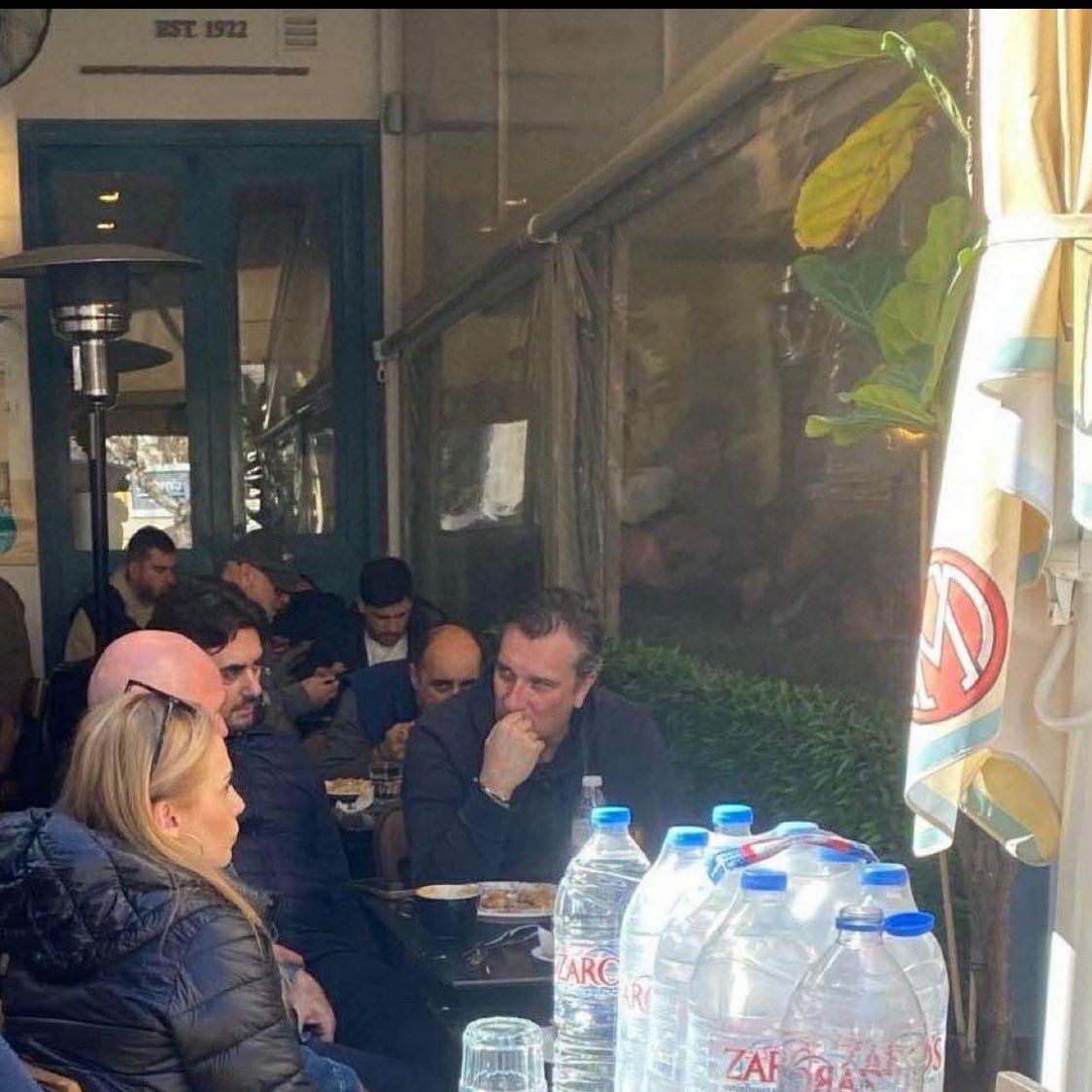 Τσεκούρης tweet media