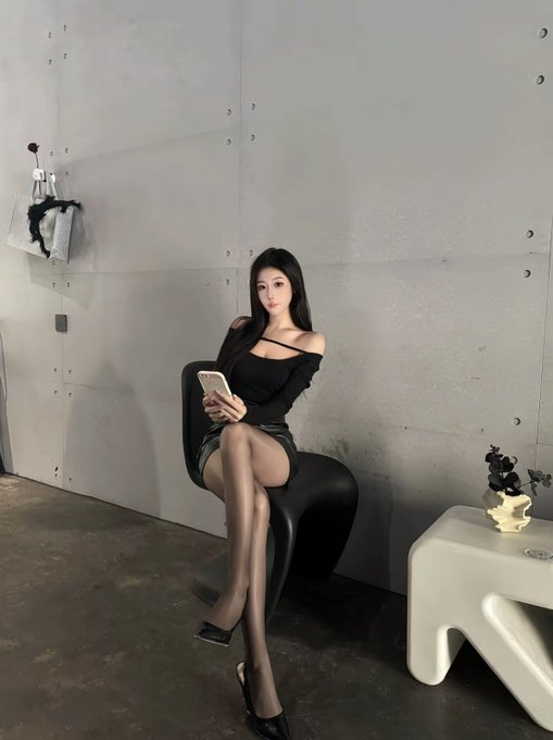 乖乖女不爱哭 tweet media