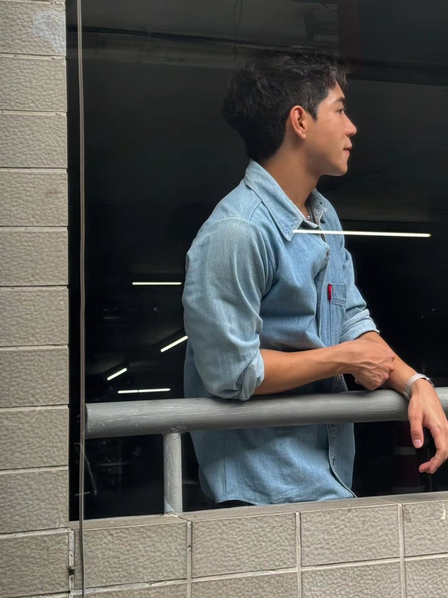 aroundpide's tweet image. (🦍)
  
260501 — 📂 #1
IG POST ; pidemonthapoom
: 🤠🪕

#PIDEmonthapoom
