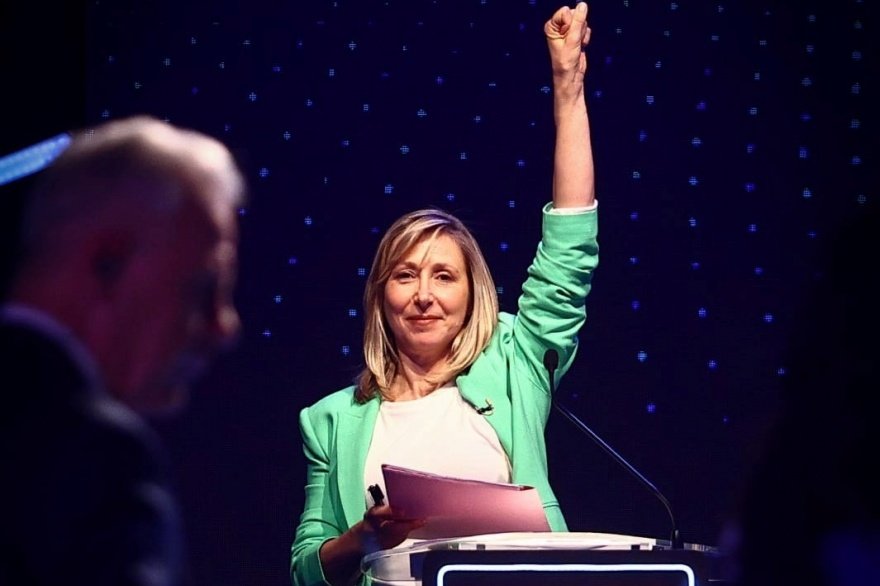 Día 16 prediciendo que Myriam Bregman va a ser nuestra presidenta ✊🔥