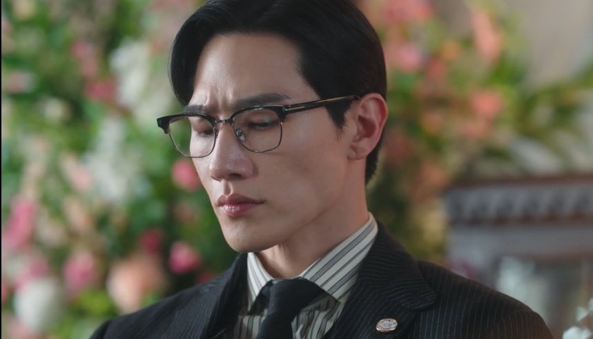 chispita_dramas's tweet photo. #PerfectCrown #SteveNoh
Dios mรญo, yo sรฉ que lo estรก pasando mal pero yo solo puedo ver esa mandรญbula y tener pensamientos pecaminosos.
No es que sea de su team, es que lo quiero pa' mi ajajjajaa https://t.co/bxWgQvH7C4