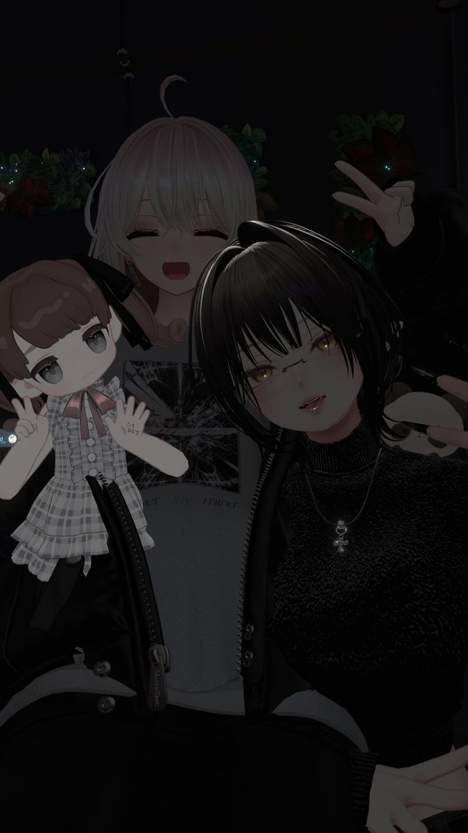 とまと tweet media