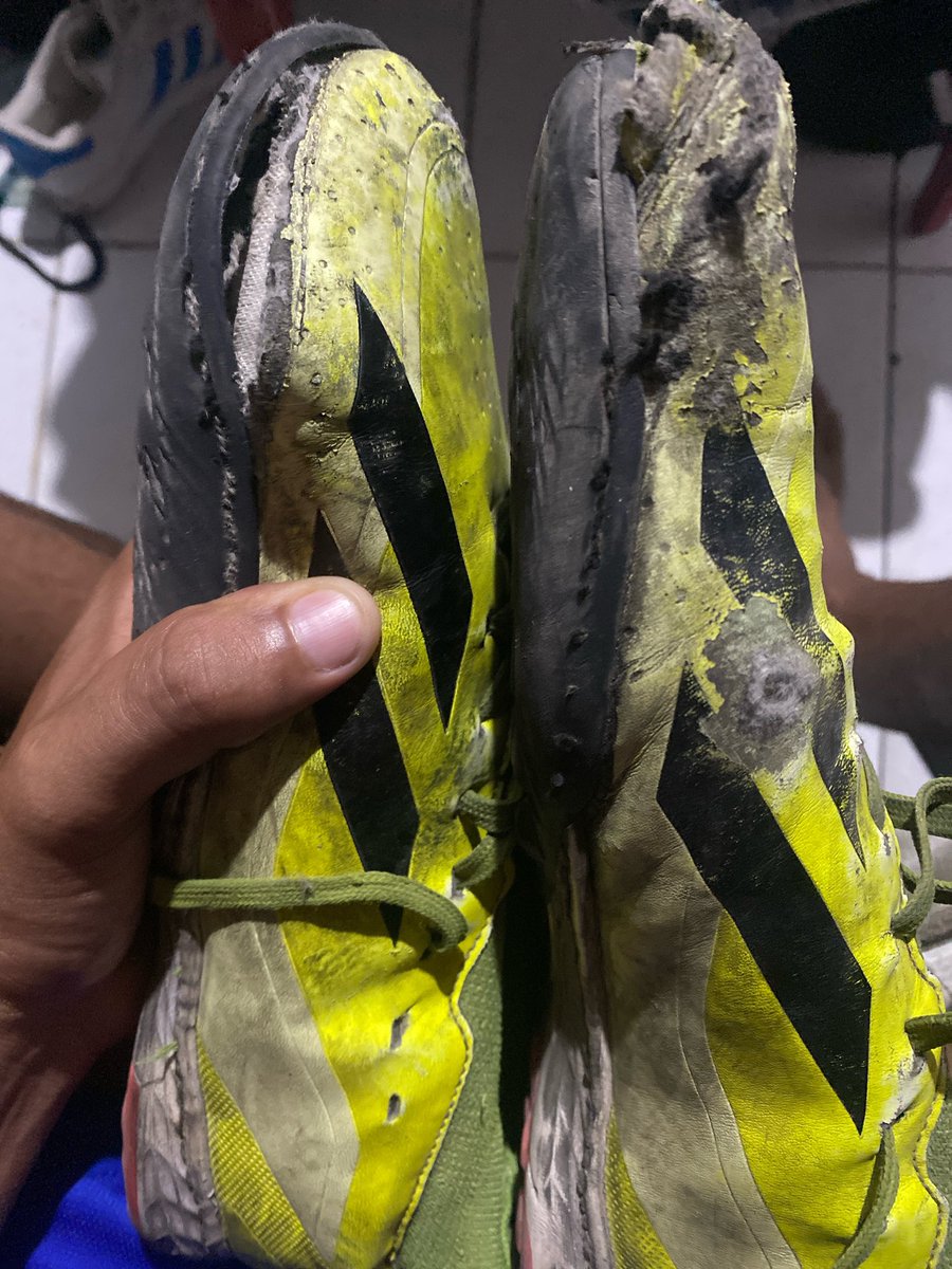 MASTERS_REX FEET💸 tweet media
