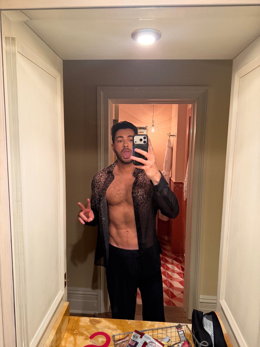 Manny MUA tweet media