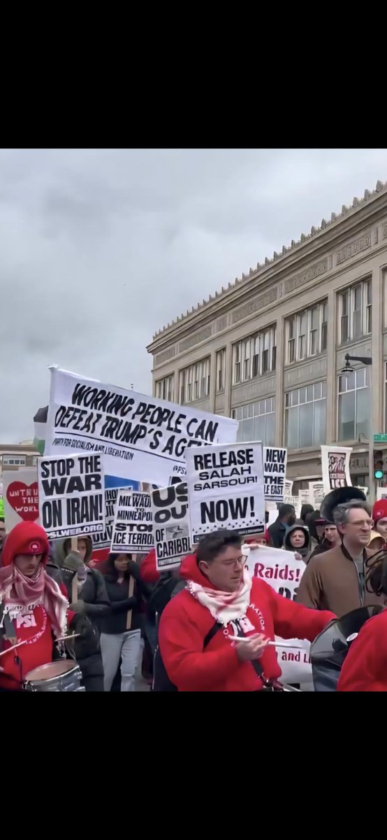 CorridorScanner's tweet image. Milwaukee May Day teacher + student protesters holding signs "Release Salah Sarsour," the Islamic Society of Milwaukee President Arrested for Funding Terrorism. 
@HeartlandPostWI story:
heartlandpost.com/islamic-societ…