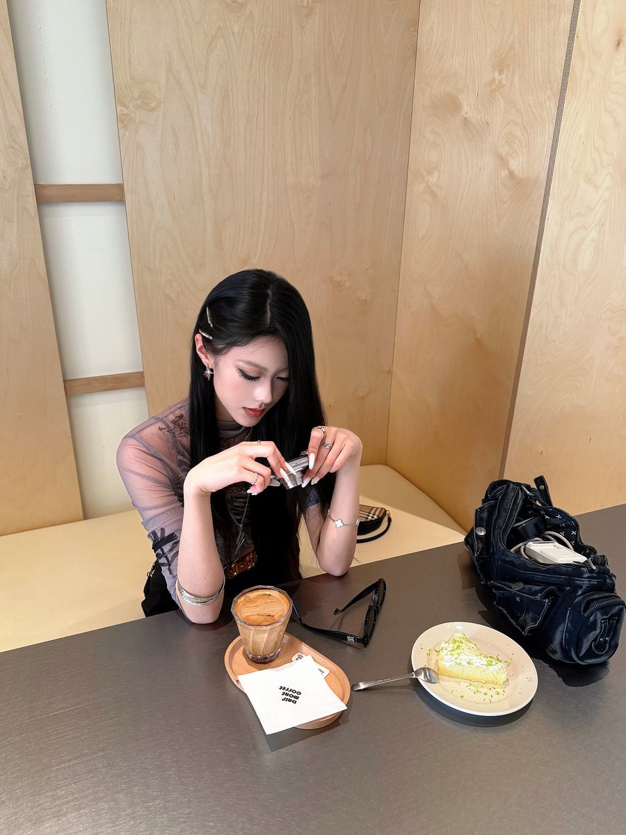 Cccssscardi's tweet image. #s
