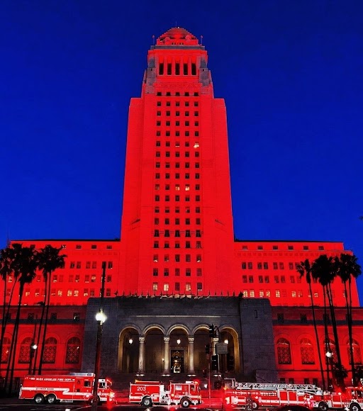 LAFDtalk's tweet image. LIGHT UP RED FOR FALLEN FIREFIGHTERS
The National Fallen Firefighters Foundation created Light the Night for Fallen Firefighters.

APRIL 26 – MAY 3,  2026

Learn more or sign up at:
weekend.firehero.org

#LAFD #neverforget #LAcityhall