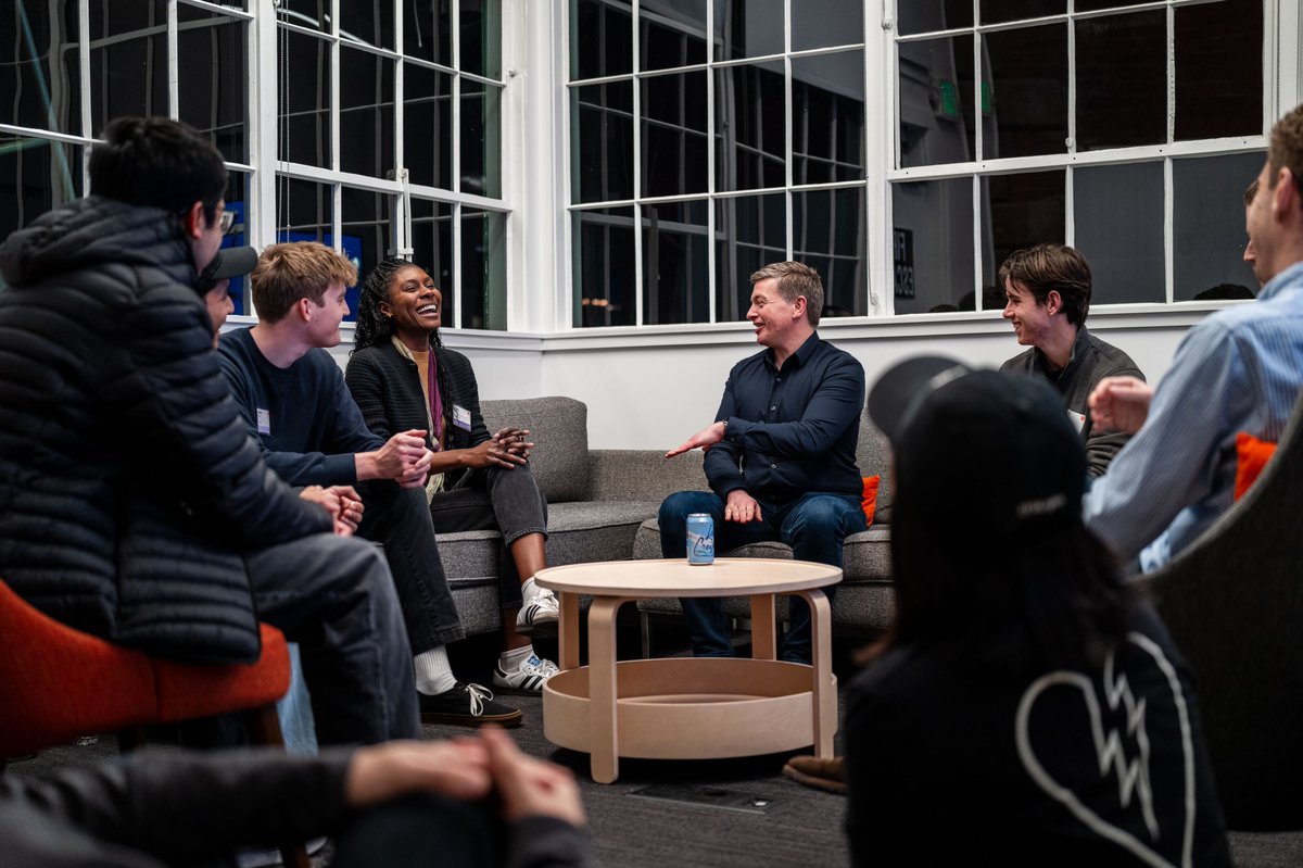 Y Combinator tweet media
