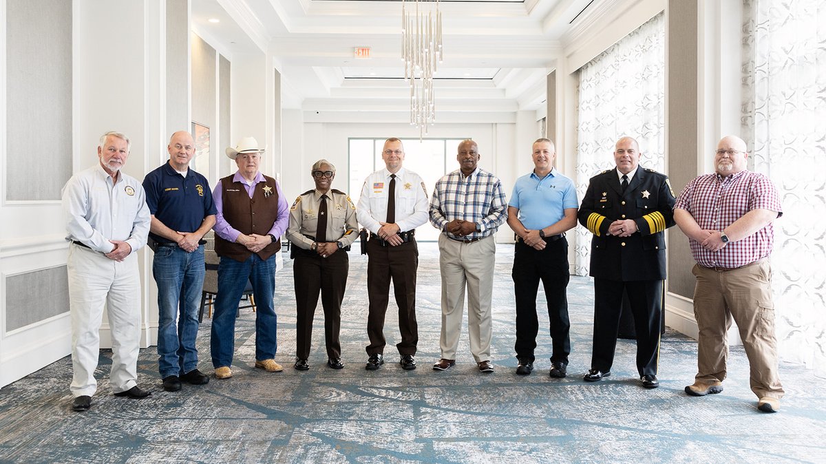 VSInstitute's tweet photo. Day 2 at the VSI Spring Conference ⭐

From our Certification Program recognition to engaging general sessions, our day reflected strong leadership and shared purpose. We were also proud to install the 2026-27 VSI Board and recognize Sheriff Gregory for her service as President. https://t.co/ziOExXNk8M