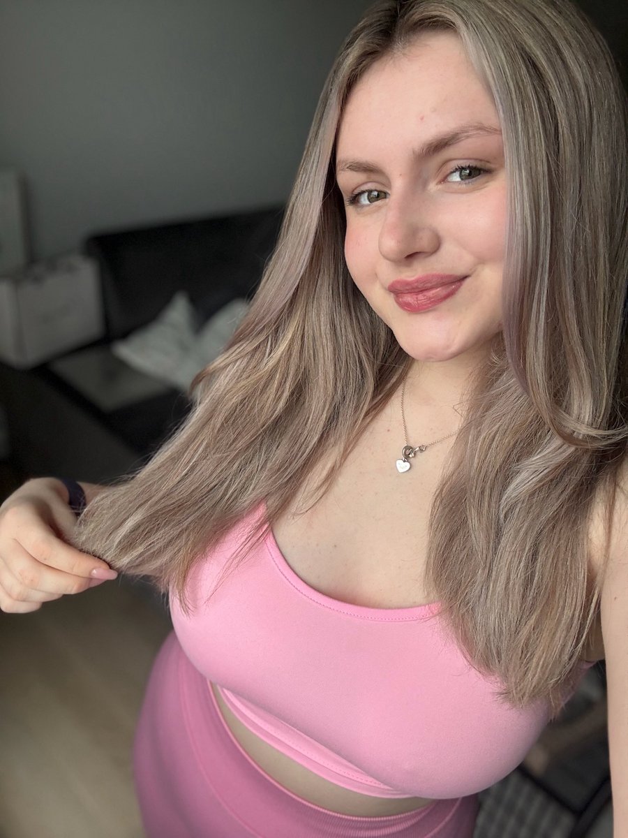 Leniii💕 tweet media