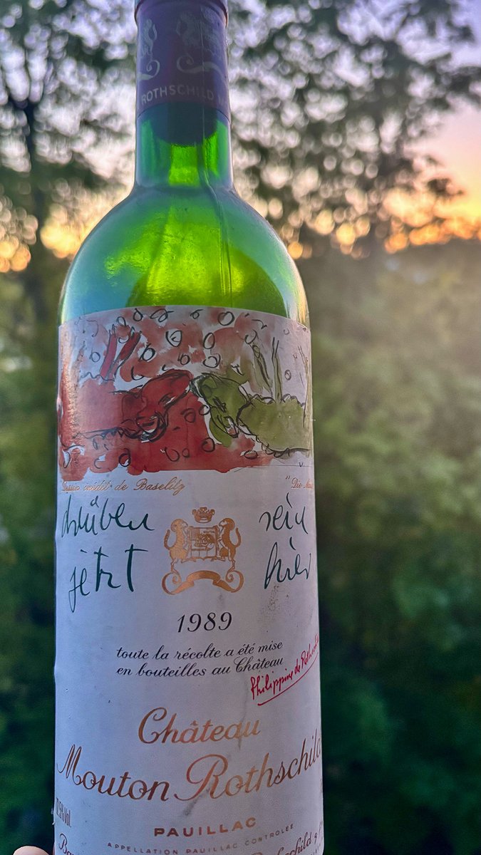 VHochfeld's tweet image. "drüben sein jetzt hier"
die vorletzte Flasche heute dekantiert ...
#RIP Georg Baselitz 🖤🖤🖤

#mouton #baselitz #kunst #kopf #herz #drieben