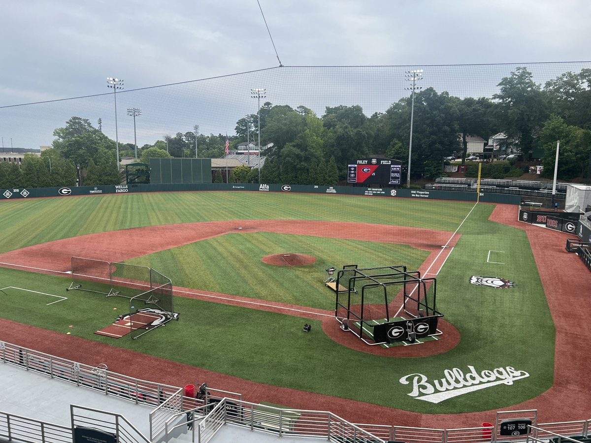 BillShanks's tweet image. Broadcasting live from Foley Field today in God’s Country (Athens, GA). We’ll do the obit on the #Hawks and talk #Braves and we’ll talk ⁦@BaseballUGA⁩ with the voices! @JeffDantzlerTV and ⁦@djohnstonuga⁩! Join me.
TheSuperStations.com