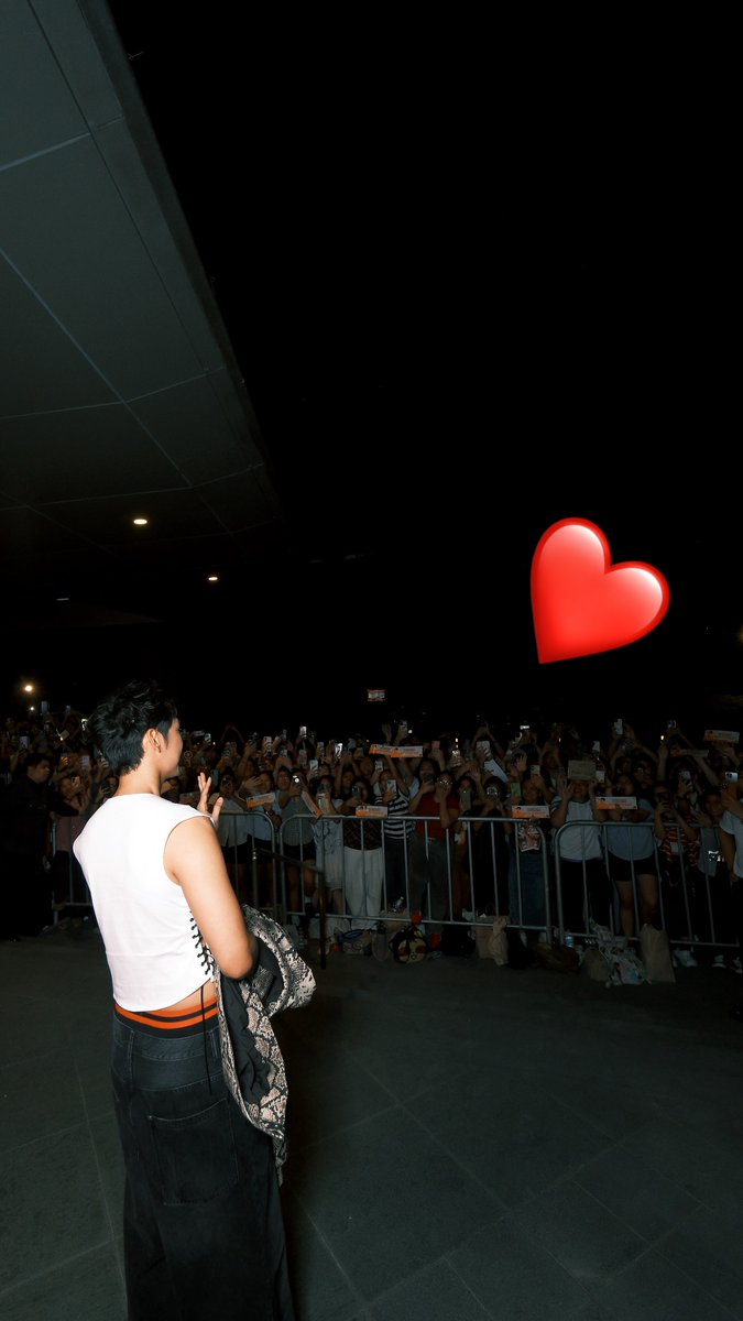 MewlionsUSA's tweet image. IG Story Update | mewsuppasit  
5.1.2026  

MEW HM PHILIPPINES  

#MewSuppasit 
#HM #HMThailand 
#HMThailandxMEW 
#StellaMcCartneyHM 
#มิวศุภศิษฏ์ @MSuppasit
#mewlions #MewlionsUSA 
#StellaMcCartneyHMxMew