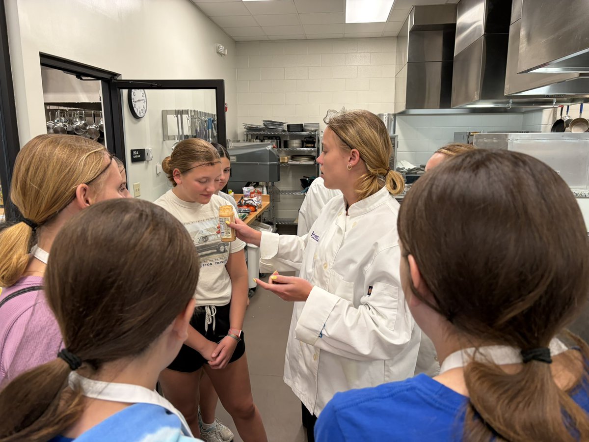 JMUHartSchool's tweet photo. Hospitality Management students led by Dr. Theresa Lind welcomed students from the Farm to Plate program at Montevideo Middle School to experience a day as a Hart School student!

#HartStrong https://t.co/Z10jJRhmg3