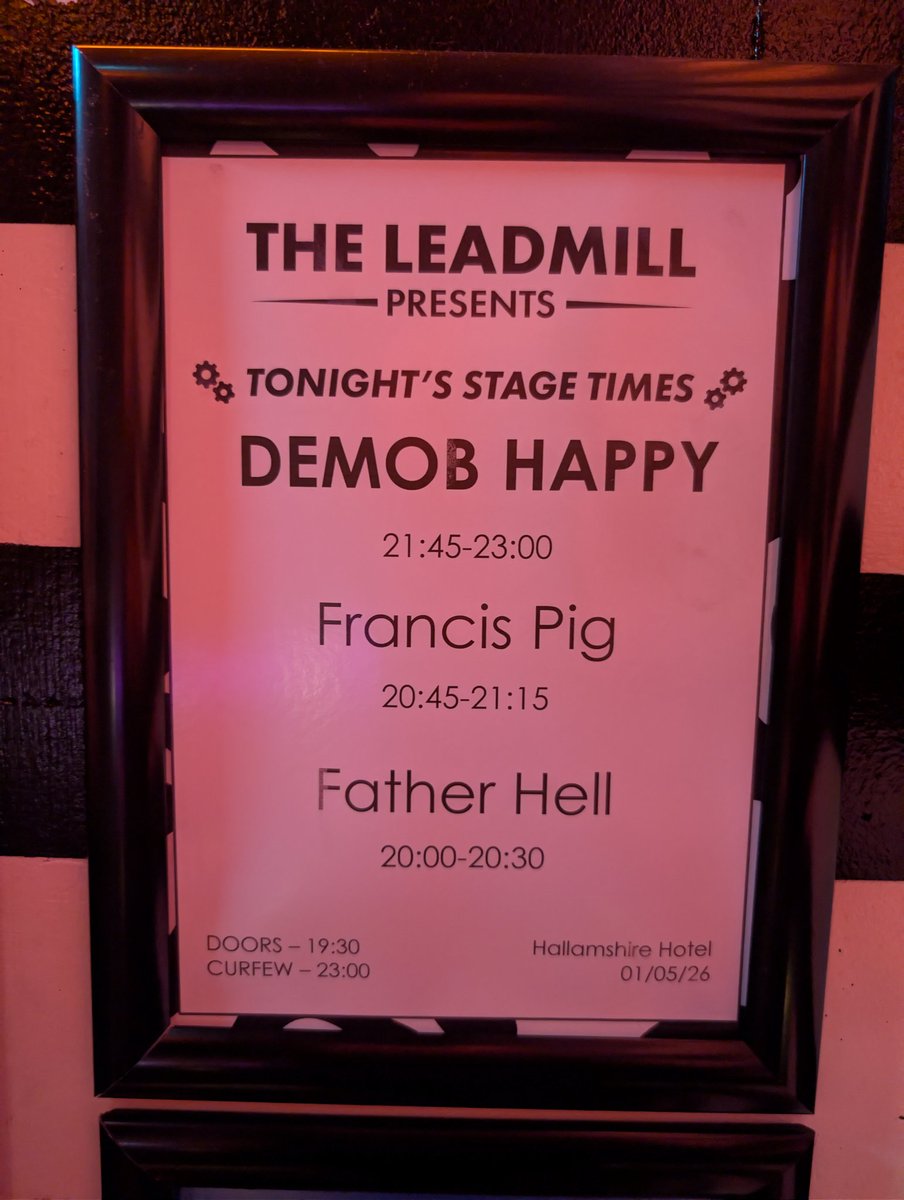 swfcstan's tweet photo. #DemobHappy tonight at Hallamshire Hotel. What a venue!! https://t.co/qBSc3LnXoS