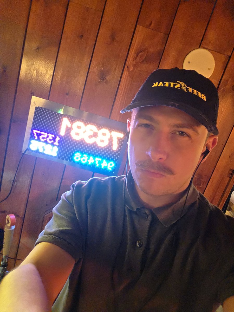 dmz1_7's tweet photo. @GingerSherpa @Strike @PubKey uses the BlockTrons in all our bars. They're the best, as is @gingersherpa! @square what happened? https://t.co/zAEqHXw44g