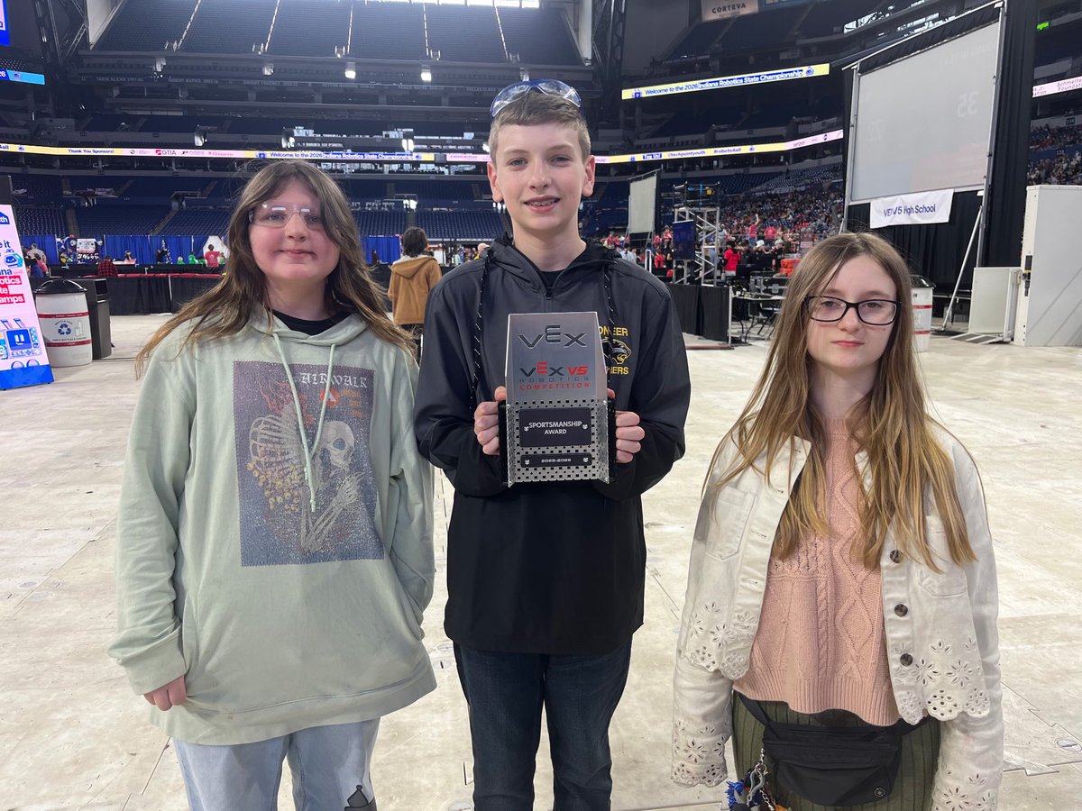 chuckgrable's tweet image. Our Jr. High Robotics team of Carson, Ludmila, Melody &amp;amp; Coach Busard completed at the VEX World Champ. last weekend. They placed 40th/84 teams in their division (record of 5-5), unfortunately falling short of the elimination rounds. Great job, we’re proud of you! #PantherPride