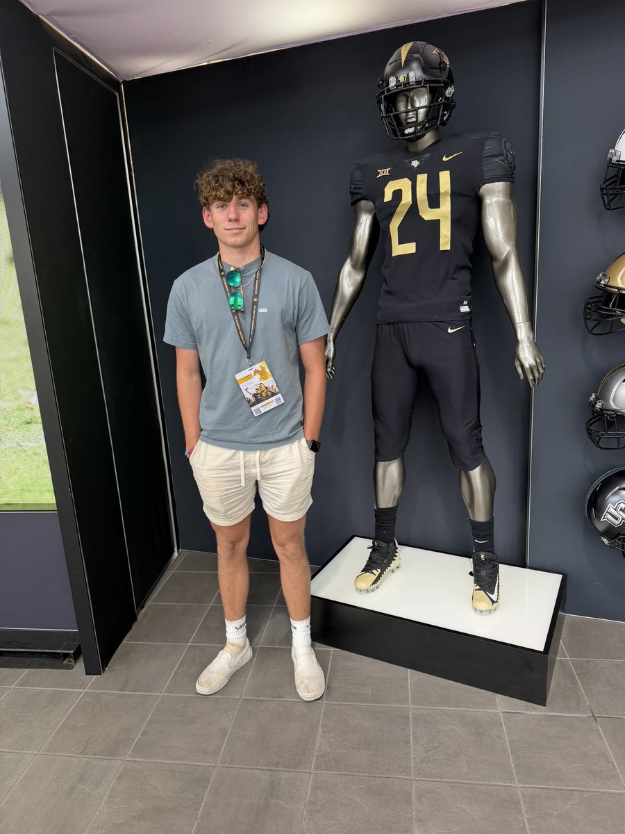 aydenlee381's tweet photo. Got to see the football facility at UCF https://t.co/HN9XivGMPj