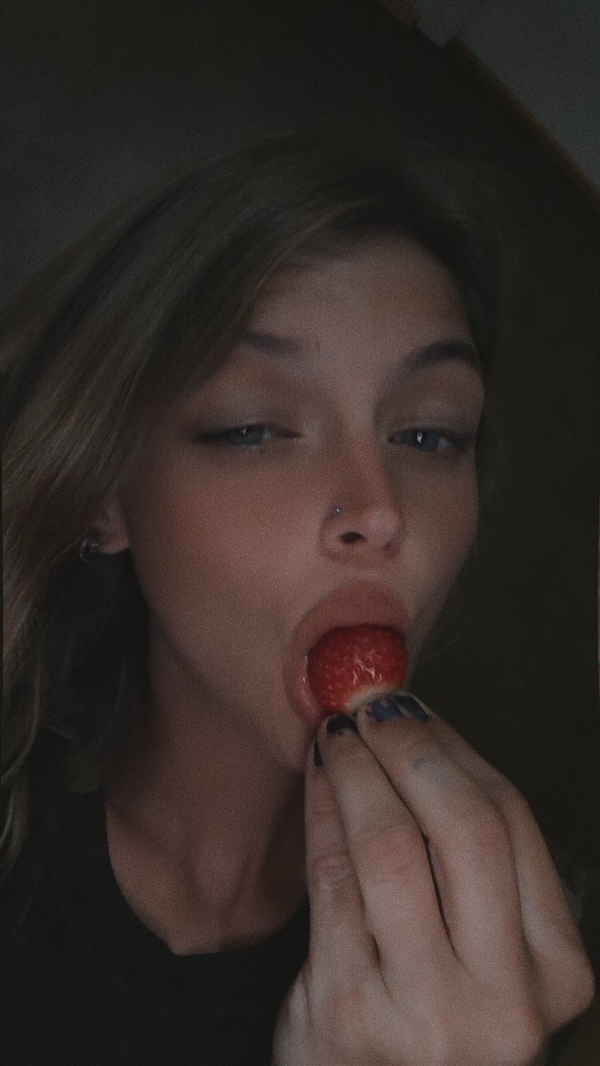 ✨️Stonergoddess2020✨️ tweet media