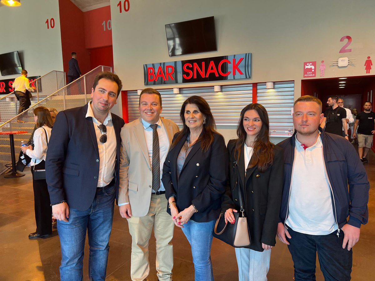 Clémence ParodiⓂ️ tweet media