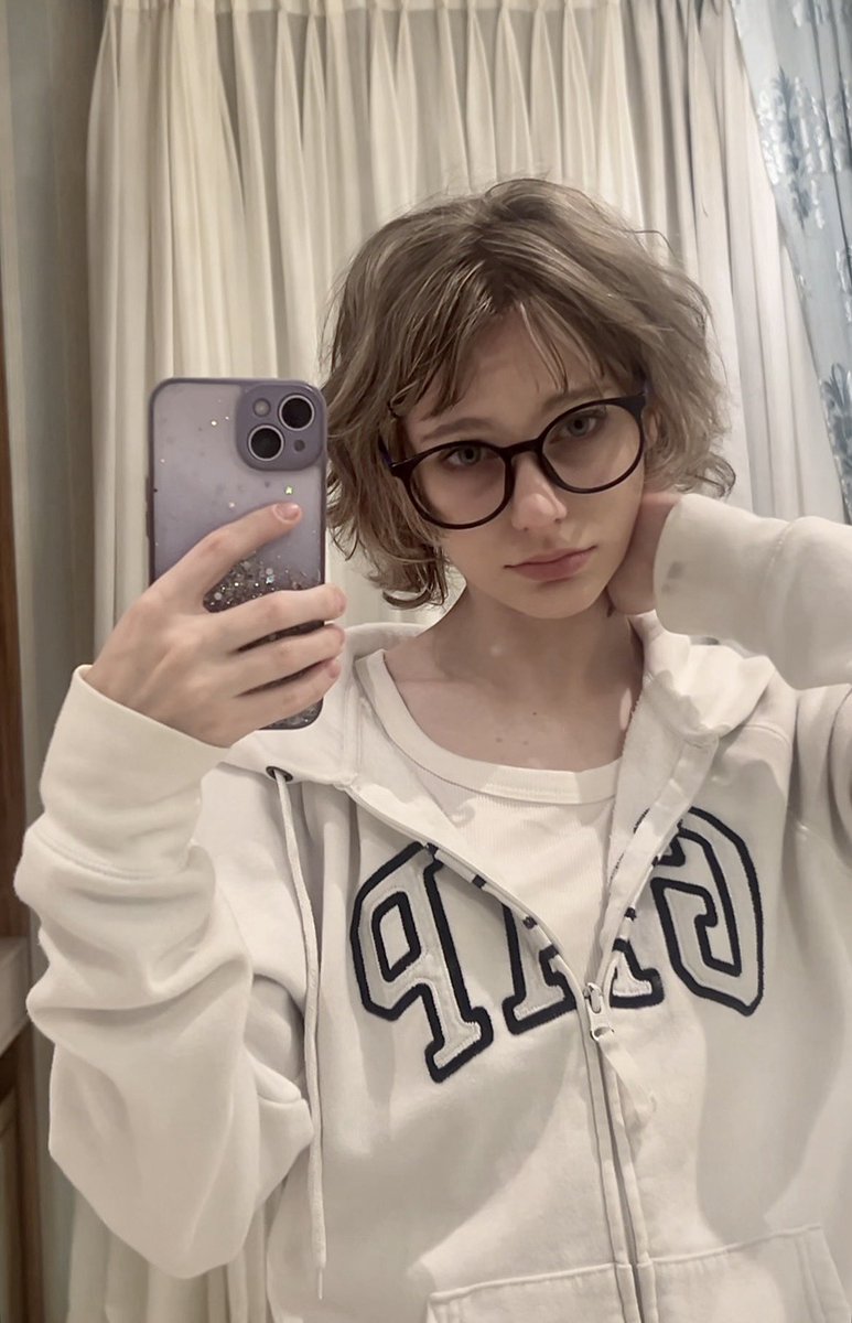 𝐄𝐋𝐋𝐈𝐎𝐓 tweet media