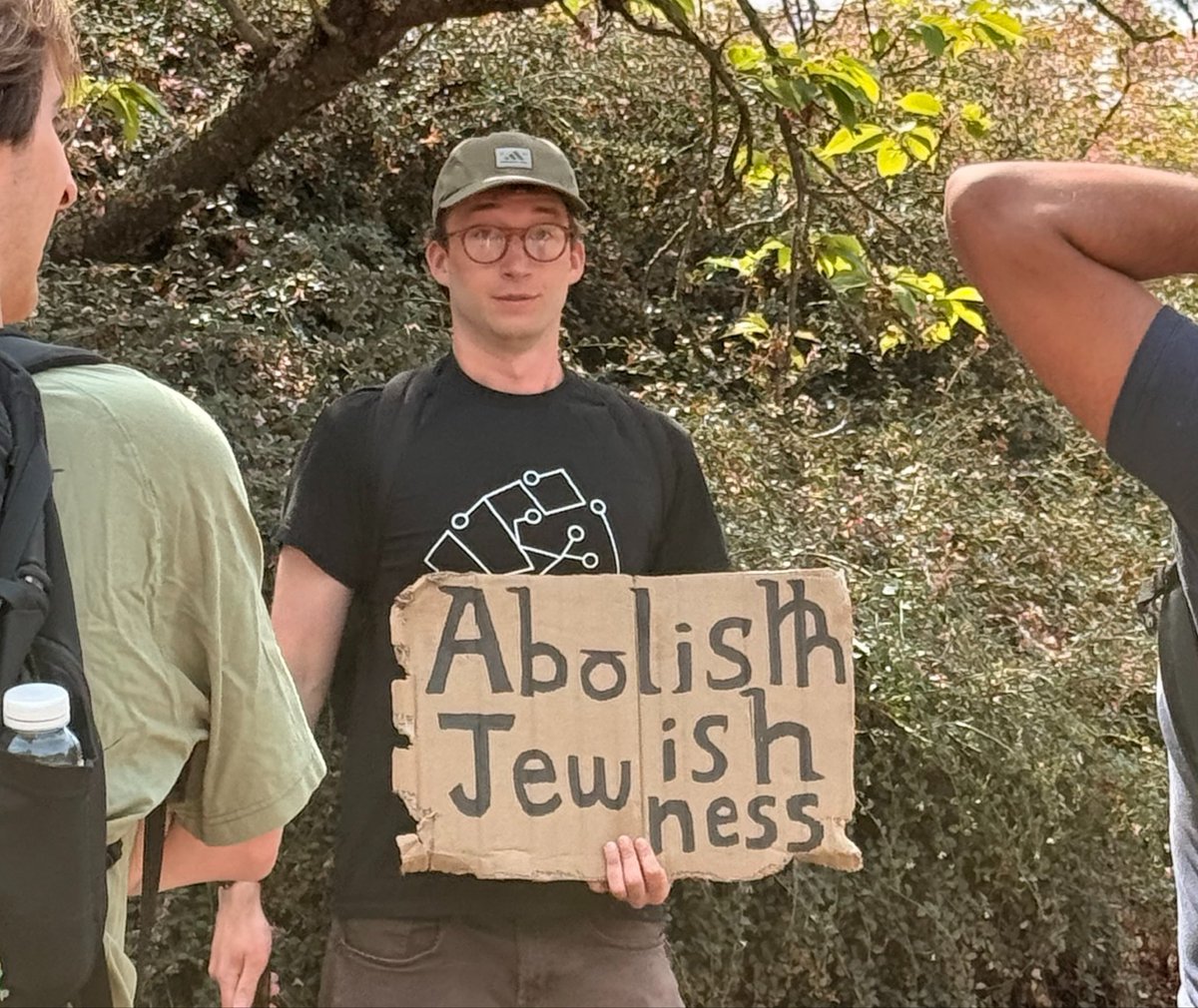 StopAntisemitism tweet media