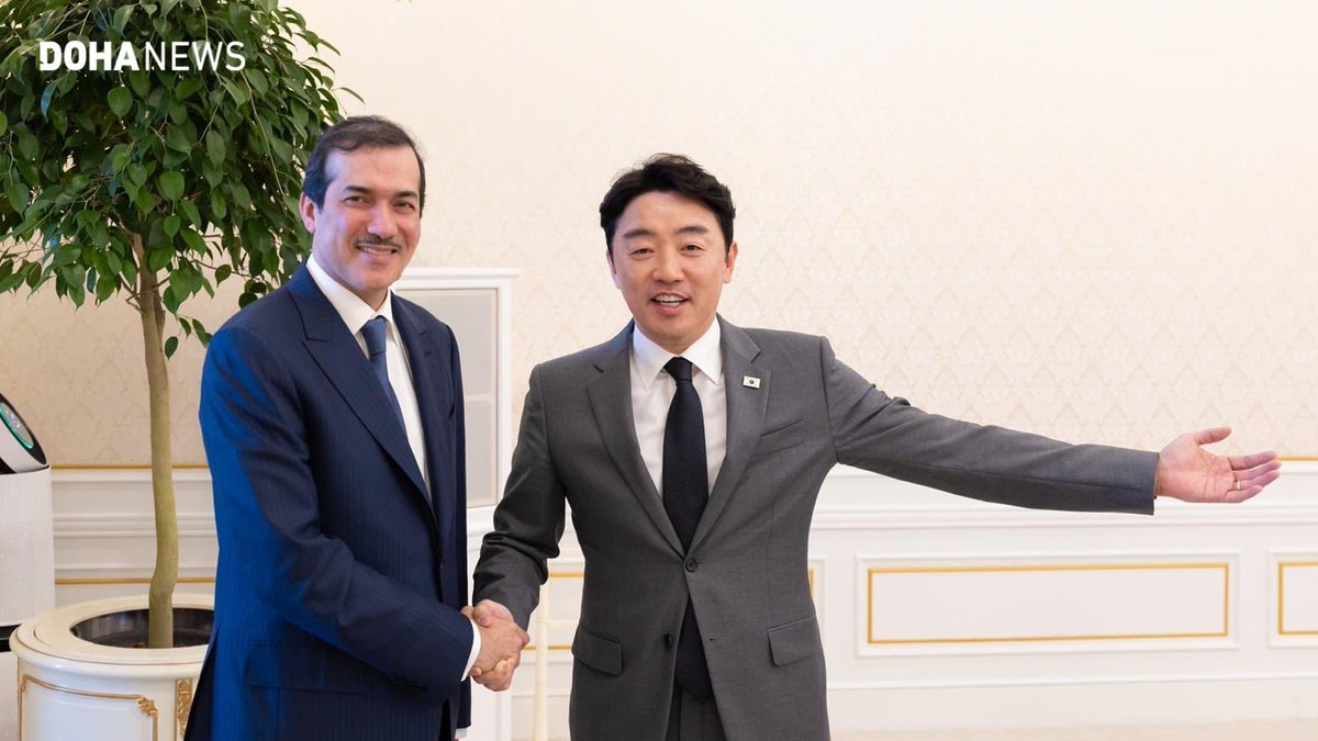 dohanews's tweet image. #Qatar’s Minister of State for Foreign Trade, Ahmed bin Mohammed Al Sayed, led a delegation to #Seoul, Republic of #Korea, to advance cooperation in trade, investment and emerging sectors including artificial intelligence and technology. During the visit, he met Prime Minister
