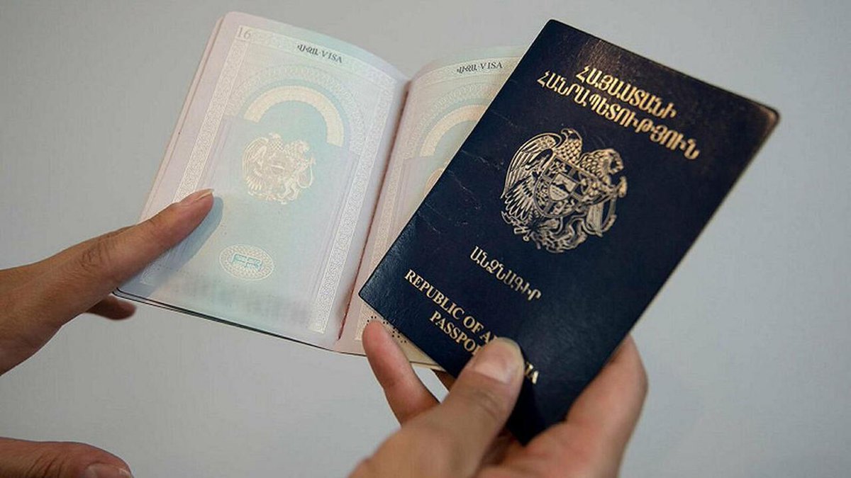 azattelevision's tweet image. Redefining Belonging: Armenia’s path to inclusive citizenship sparks a critical choice between time-honored rules and modern democracy. Diaspora naturalization could reshape belonging—and who counts as part of the nation. 🚀 #Armenia #Citizenship