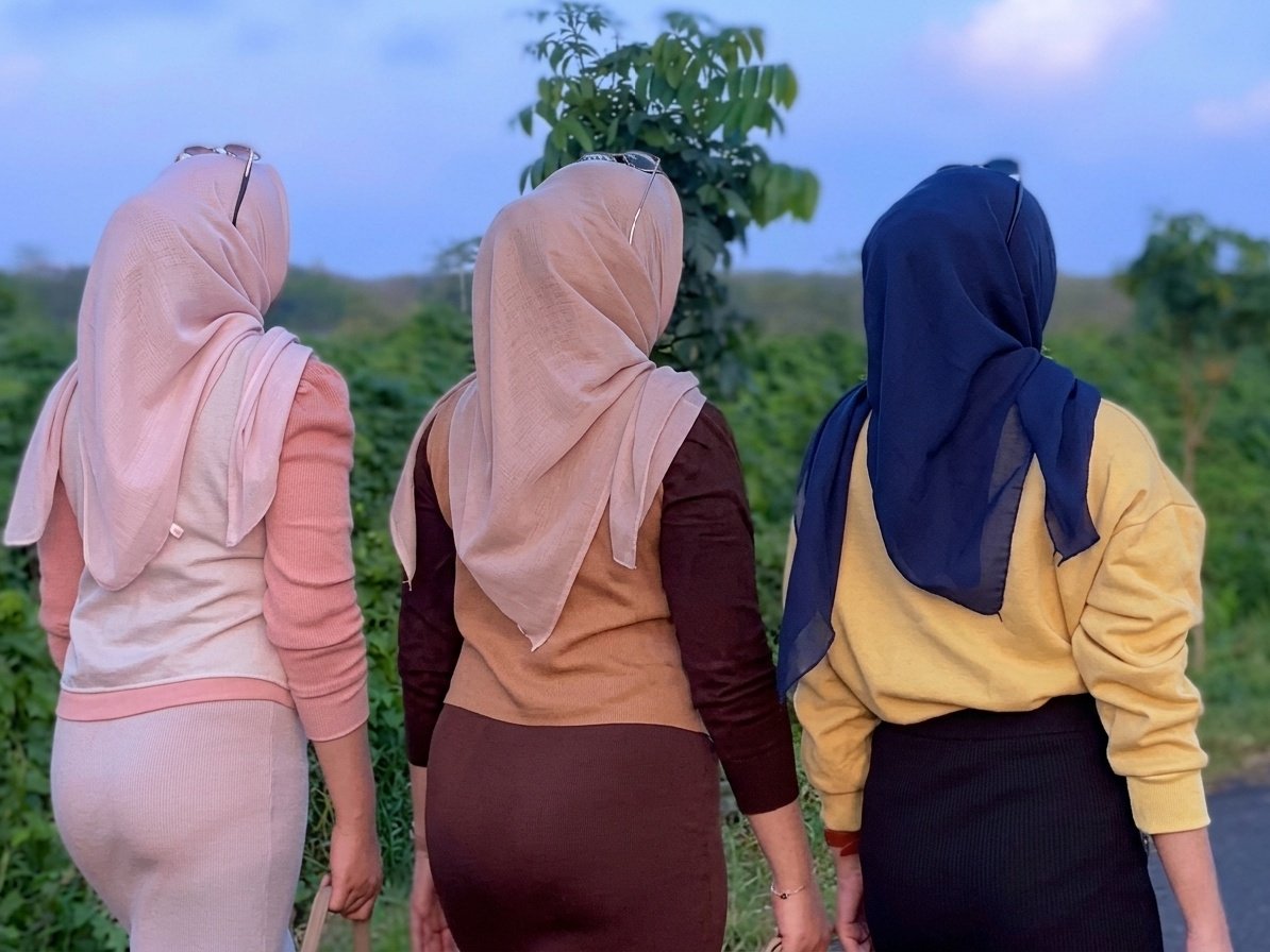 sukacepoljilbab tweet media