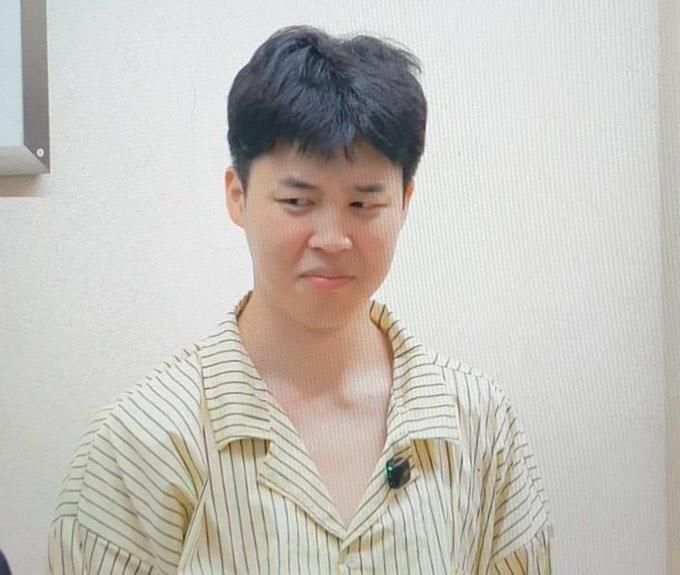 lyalarmy7's tweet photo. my favorite Jimin genre ☘️the real nonchalant jimin https://t.co/gRxFUIdjWA