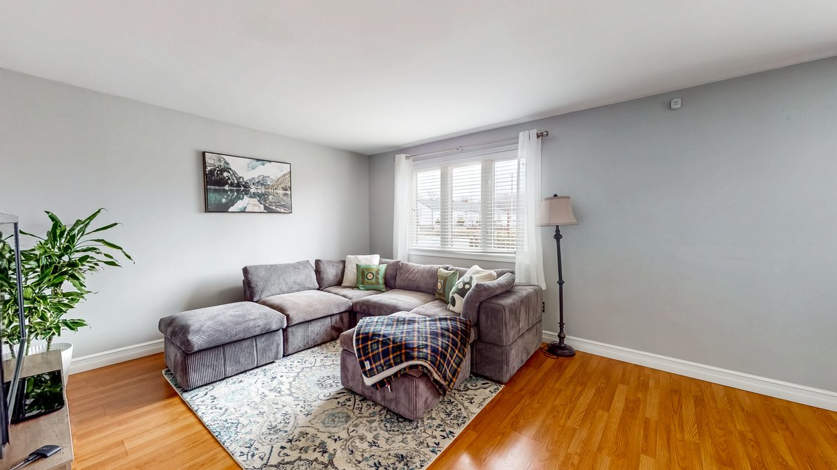 johnfhynes's tweet image. #Goldstone #salepending #pendingsale #bungalow #gradelevel #gradelevelbungalow #singlefamilybungalow #garage #detachedgarage #woodstovewarm #kelligrews #cbs #conceptionbaysouth #realestatenl #newfoundland #fthb #home