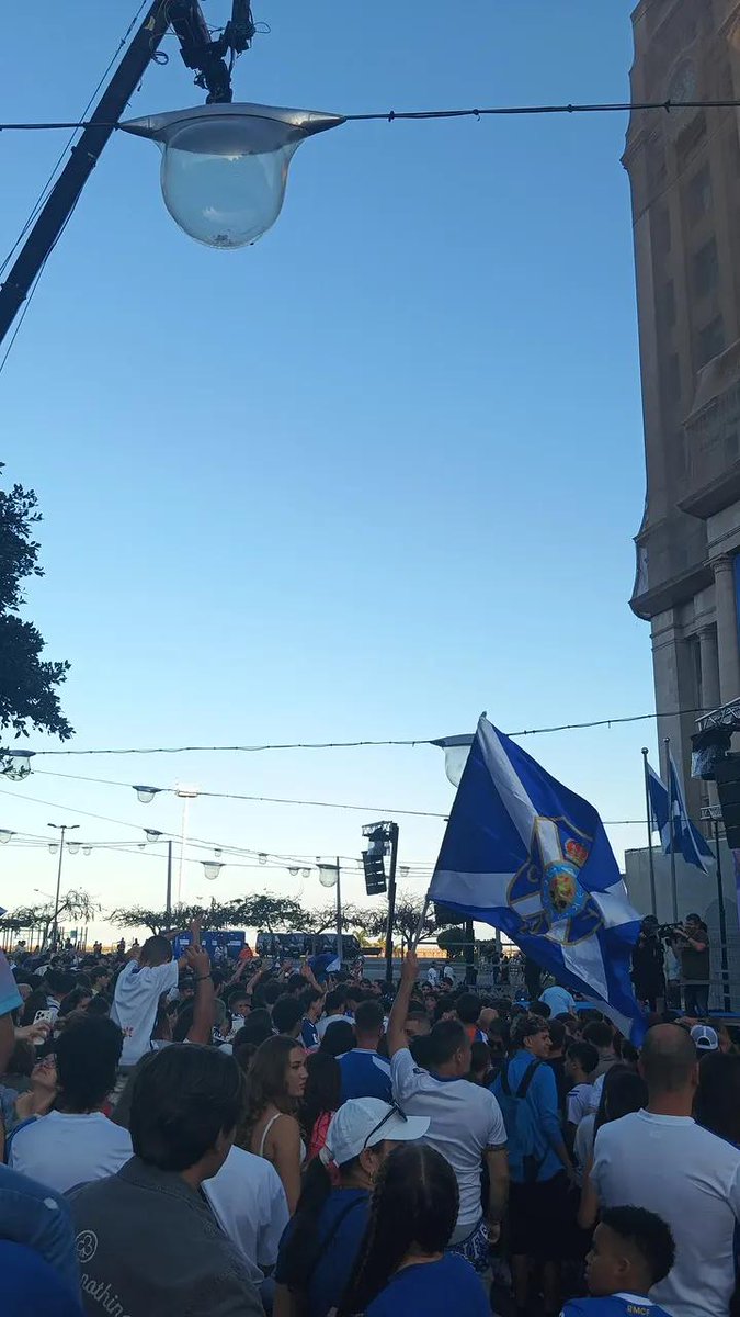 crisjmx10's tweet photo. Que locura vivir el primer ascenso de mi equipo desde que tengo uso de razón @CDTOficial 🤍🩵 https://t.co/mA07RO6jhw
