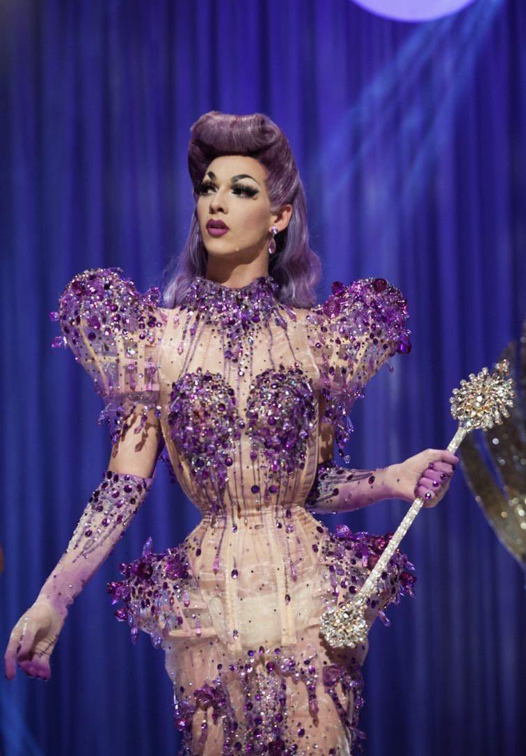 All three Ginger Minj enders being crowned winners… Sasha, I cracked the code