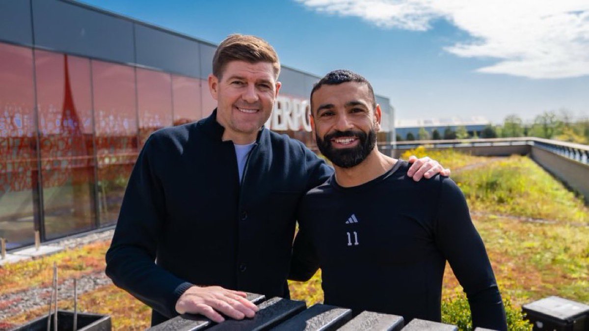 Anfield Edition | æ tweet media