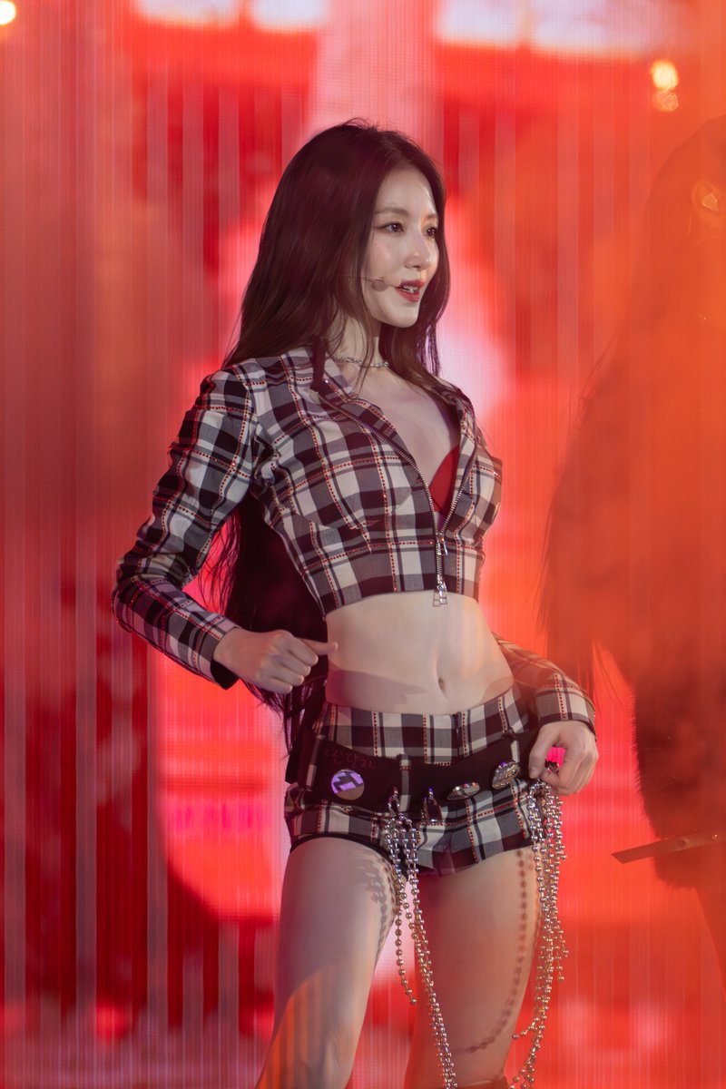 찐달리 tweet media