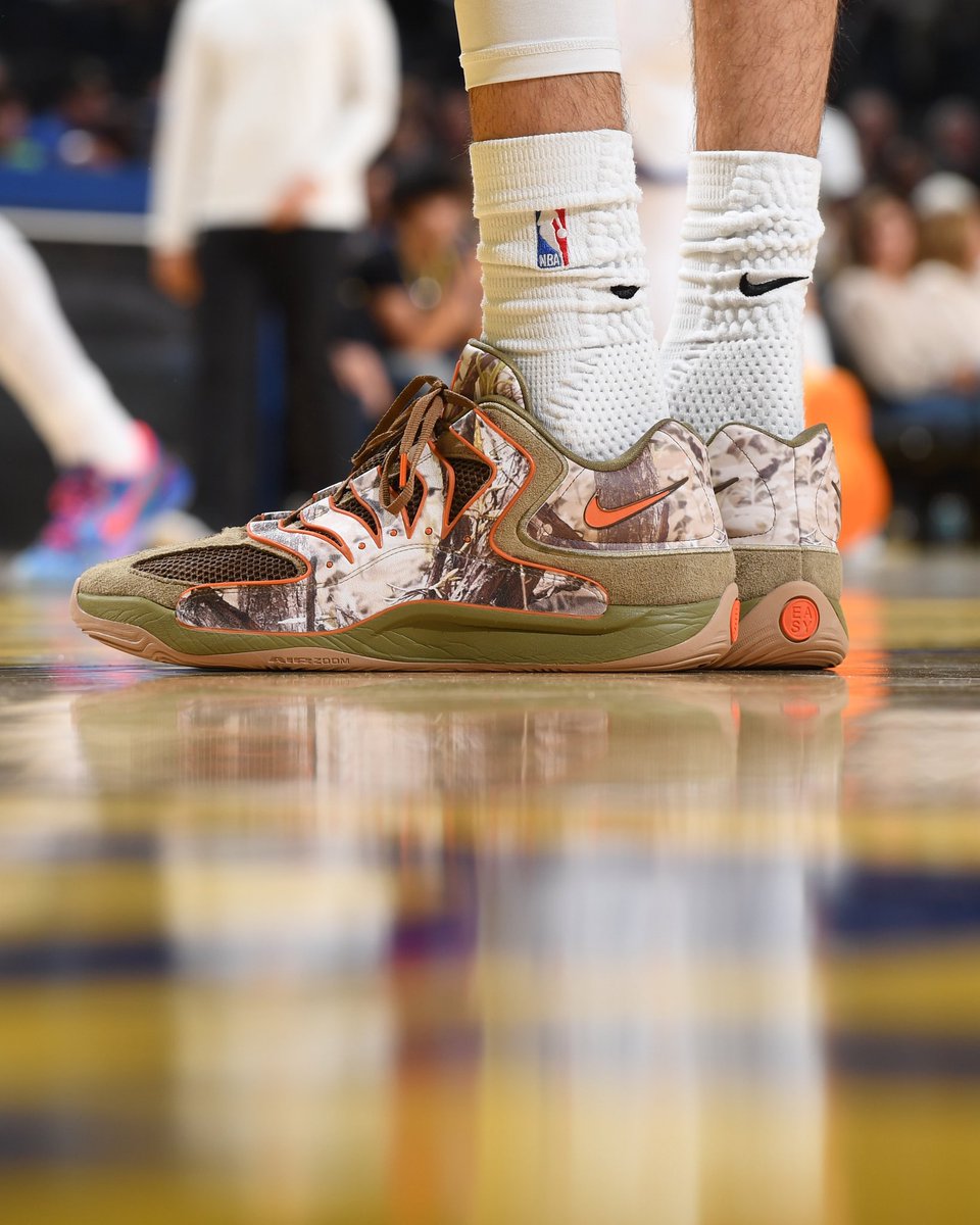 SLAM Kicks tweet media