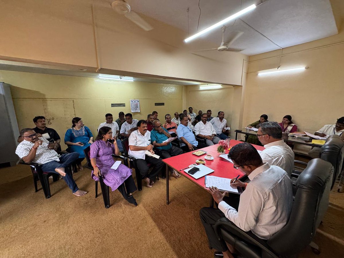 nileshcabral's tweet photo. Chaired the meeting of council of Ravindra Bhavan Curchorem! https://t.co/DSx3WSUPxe